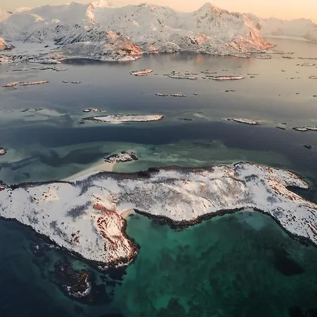 Skagi Bed & מלון