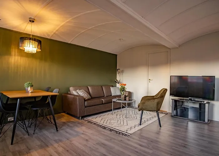 Skagi Bed & Hotel Skaland